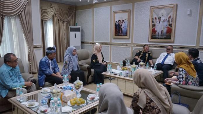 dinkes-riau-dan-pemko-pekanbaru-bahas-imunisasi