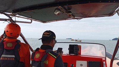 kapal-kayu-muatan-semen-tenggelam-abk-hilang-1761396211899_169