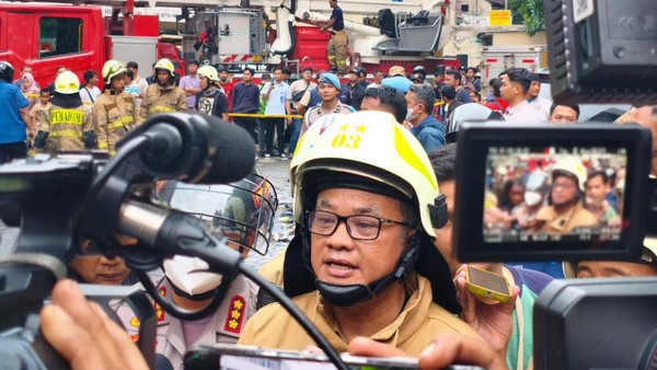 kepala-dinas-penanggulangan-kebakaran-dan-penyelamatan-gulkarmat-dki-jakarta-bayu-meghantara-kurniawandetikcom-1765277926005_169